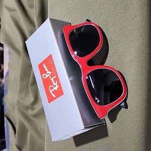 Red White Black Women's Ray Bans